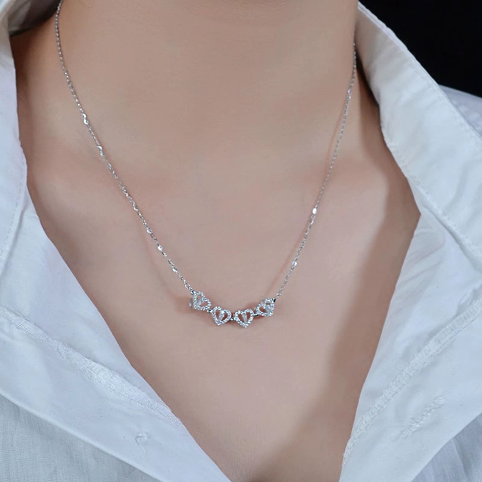 1Pc Heart Shaped Four Leaf Clover Pendant Necklace Jewelry Zircon Women Love Clavicle Chain Gifts Openable Chokerjewelry